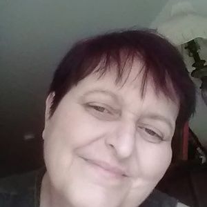 Meet your Posher, Leslie